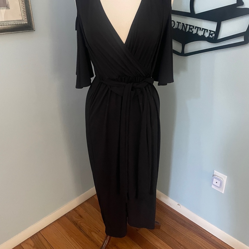 Ariella Elegant Black Long Sleeve Dress